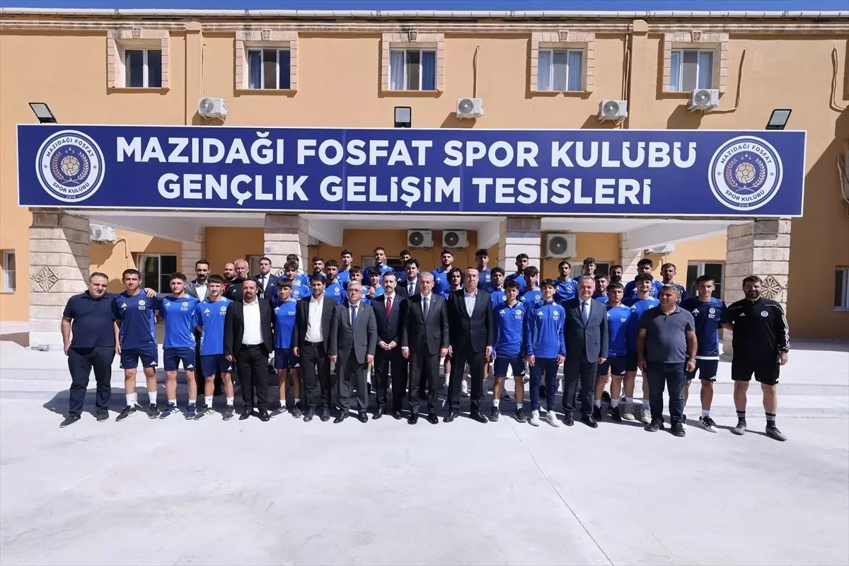 vali akkoyun mazidaginda esnafi ziyaret etti QKPqKTXX