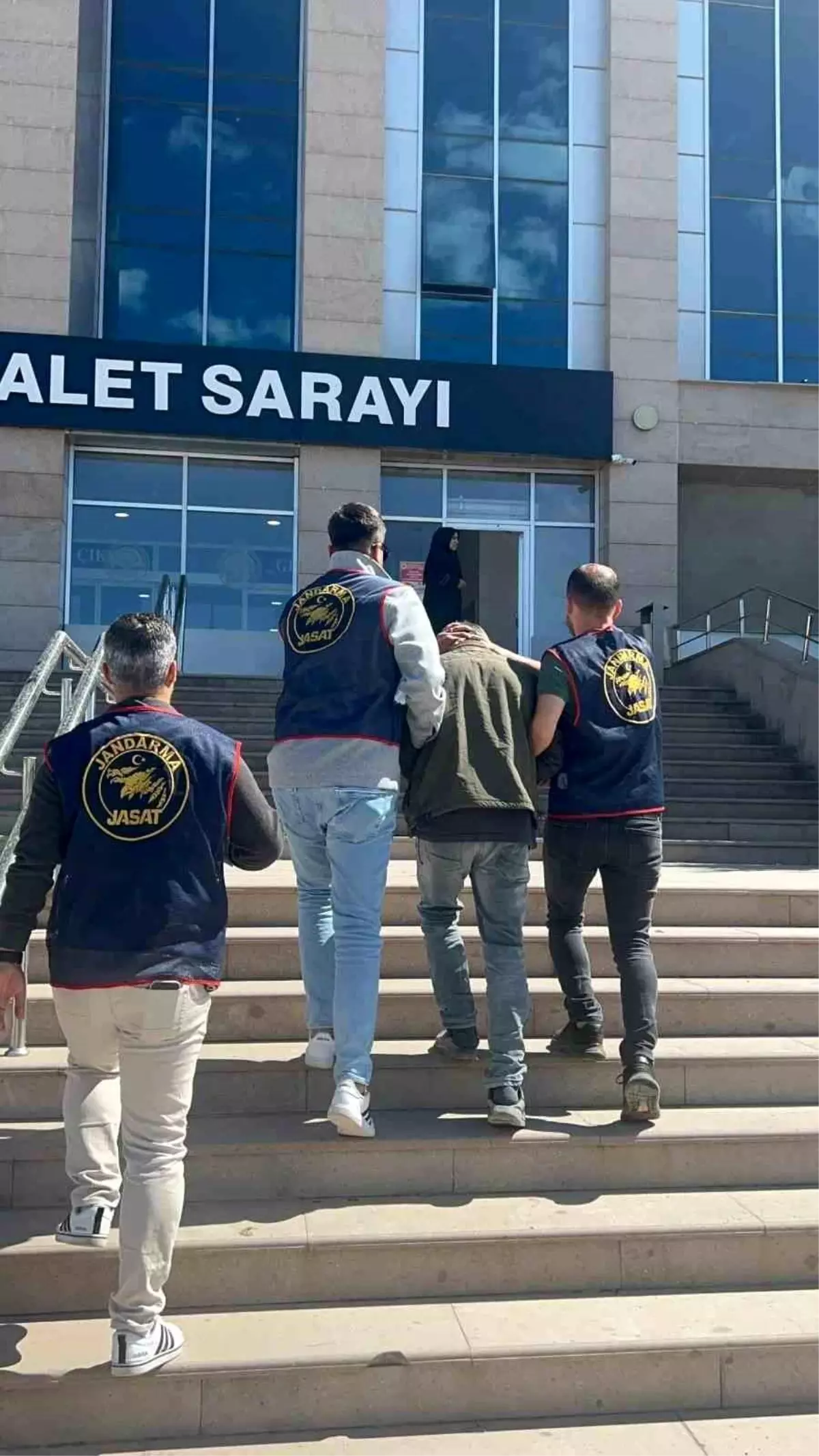 Başkale’de Kasten Öldürme Suçundan Aranan Şahıs Yakalandı