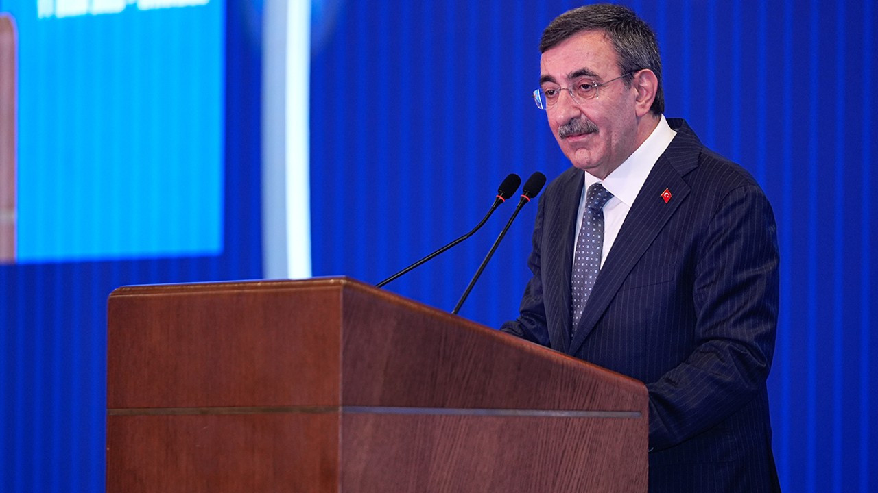 cumhurbaskani yardimcisi yilmaz yilliklandirilmis ihracat 270 milyar dolari asarak rekor kirdi ftCIqUm2.jpg