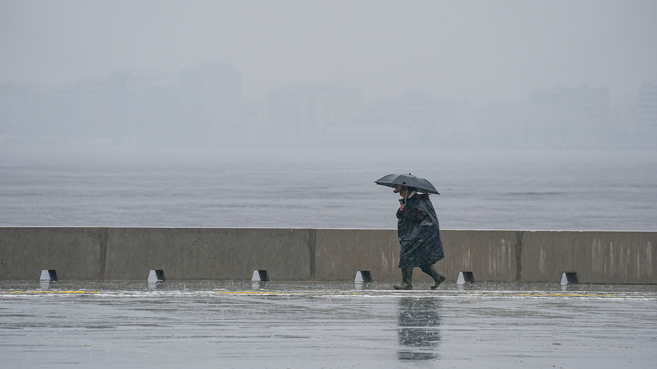 Meteorolojiden 43 kente sağanak ve kar uyarısı