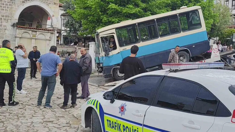 freni-bosalan-dolmus-dehset-sacti-once-otomobile-sonra-tarihi-hamama-CIZcN3JG