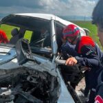 Ardahan artvin yolunda feci kaza aracta sikisan surucuyu itfaiye kurtardi 7 yarali WBbJD7uf