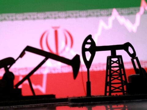 Brent petrolun varili 9963 dolardan islem goruyor SnzpZ2aW